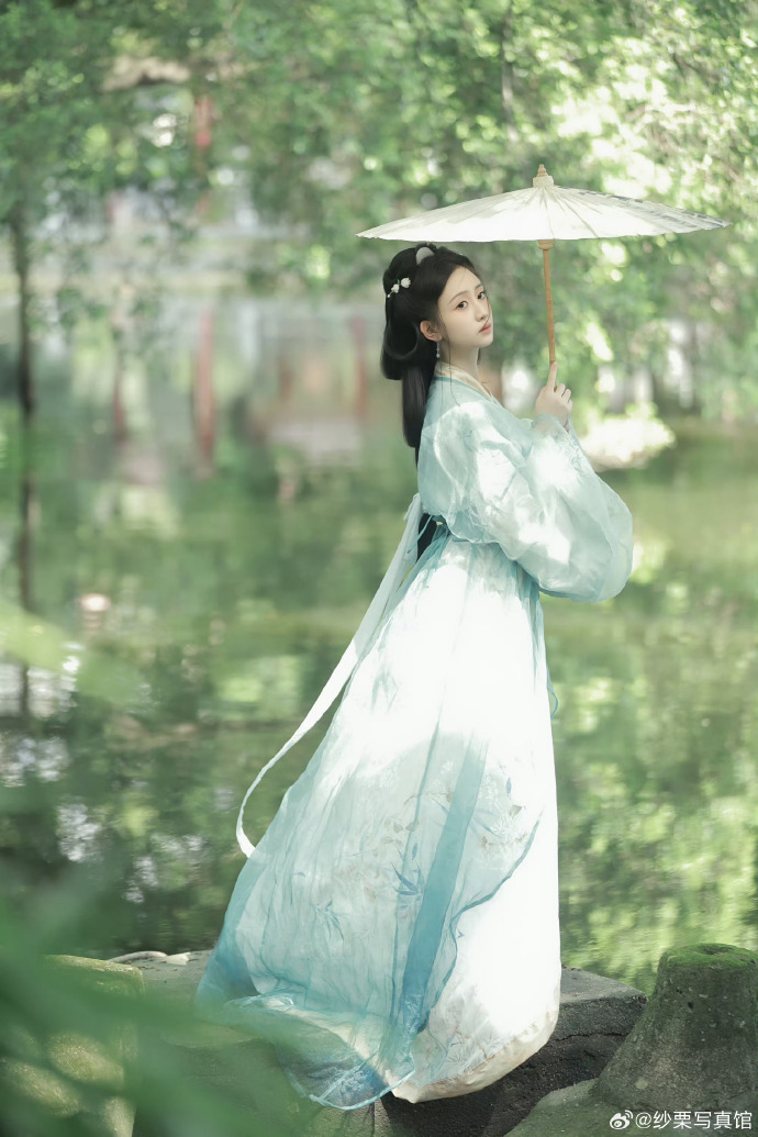 用在生产直流电容器上，哪个硅油，哪种粘度比较合适呢？